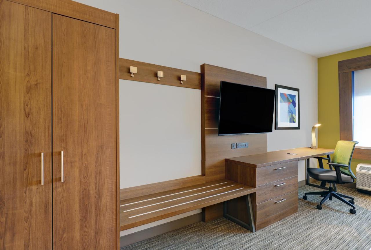 Holiday Inn Express - Kingston West By Ihg Exterior foto