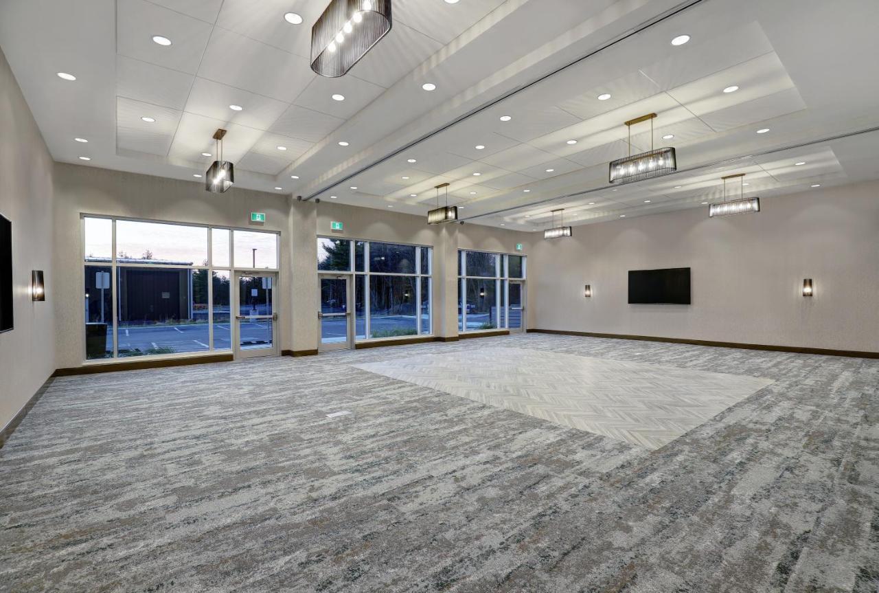 Holiday Inn Express - Kingston West By Ihg Exterior foto