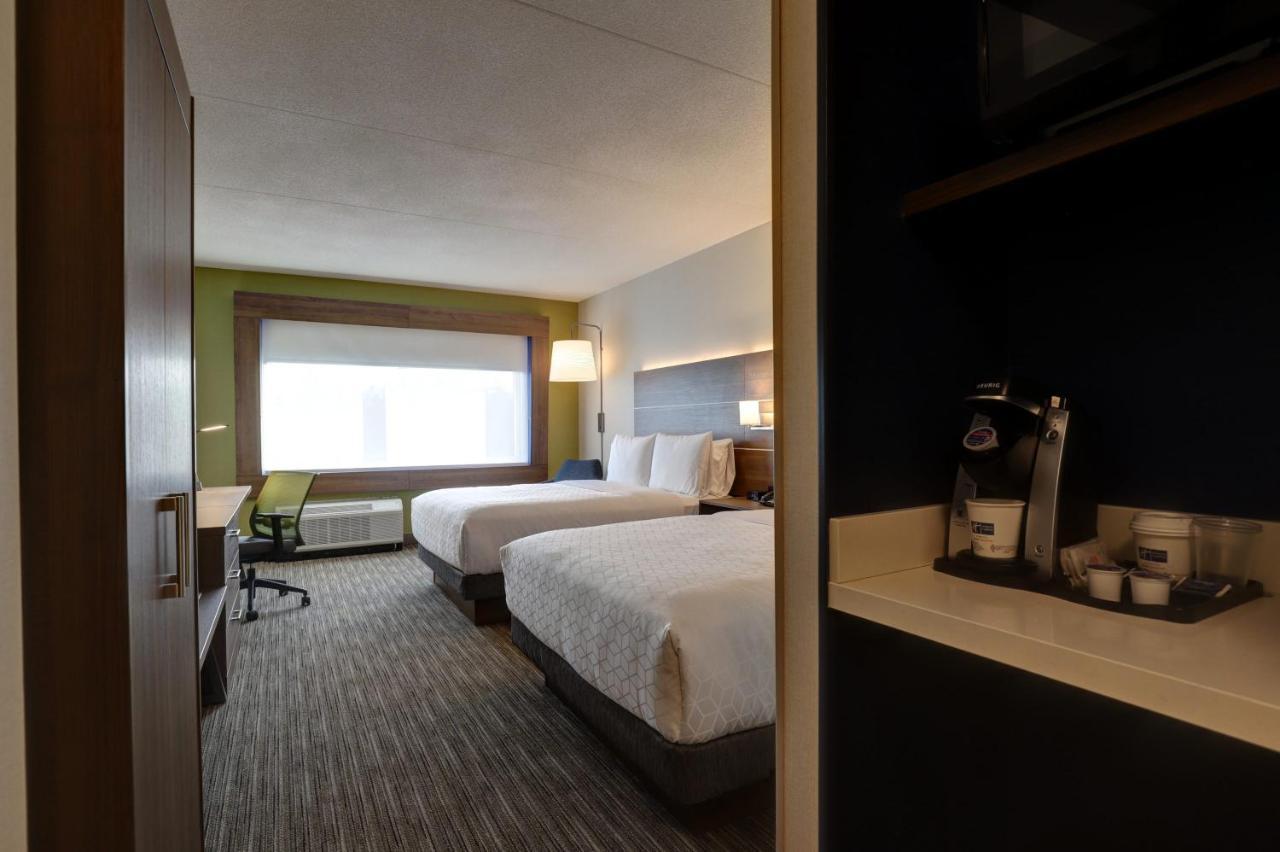 Holiday Inn Express - Kingston West By Ihg Exterior foto