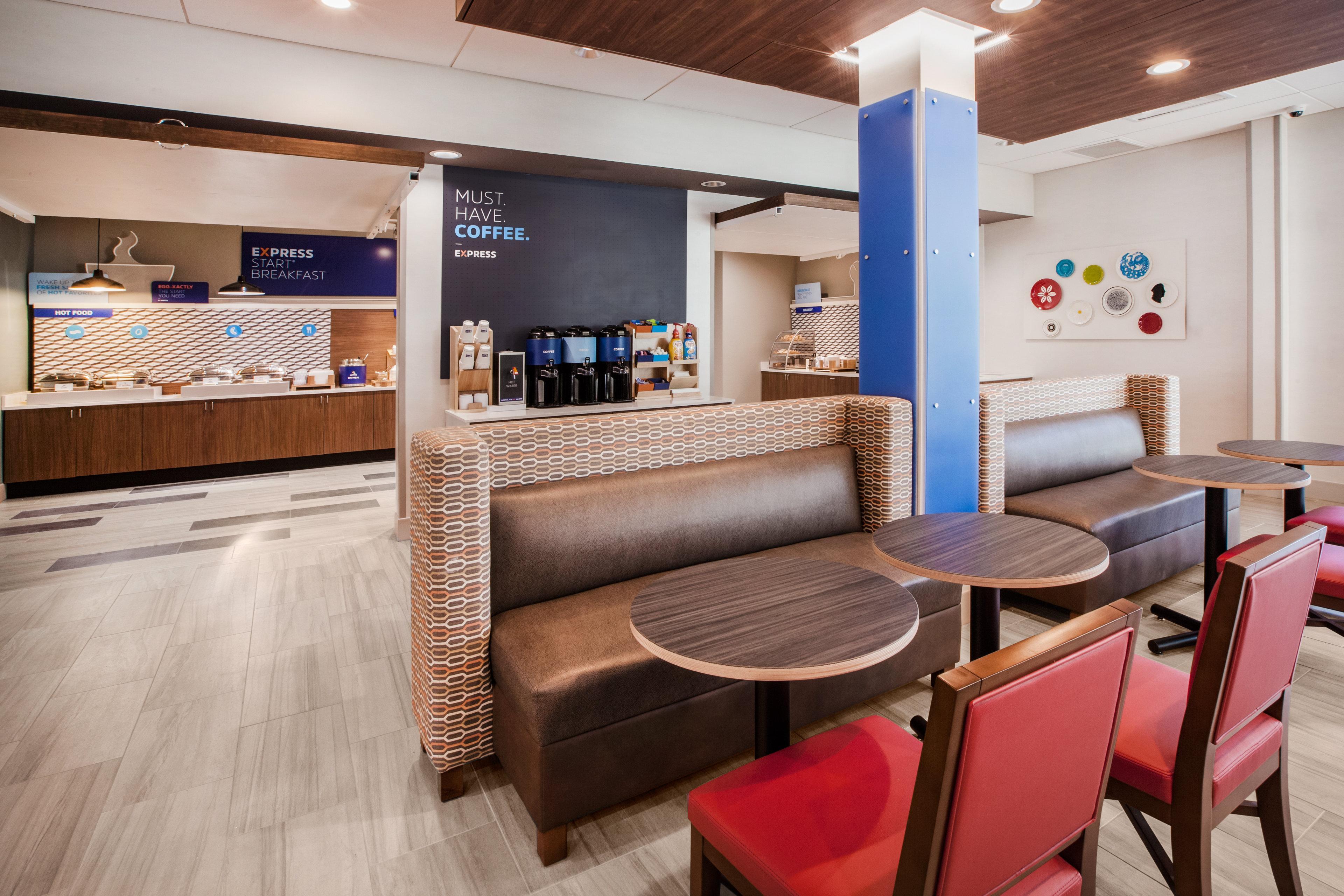 Holiday Inn Express - Kingston West By Ihg Exterior foto