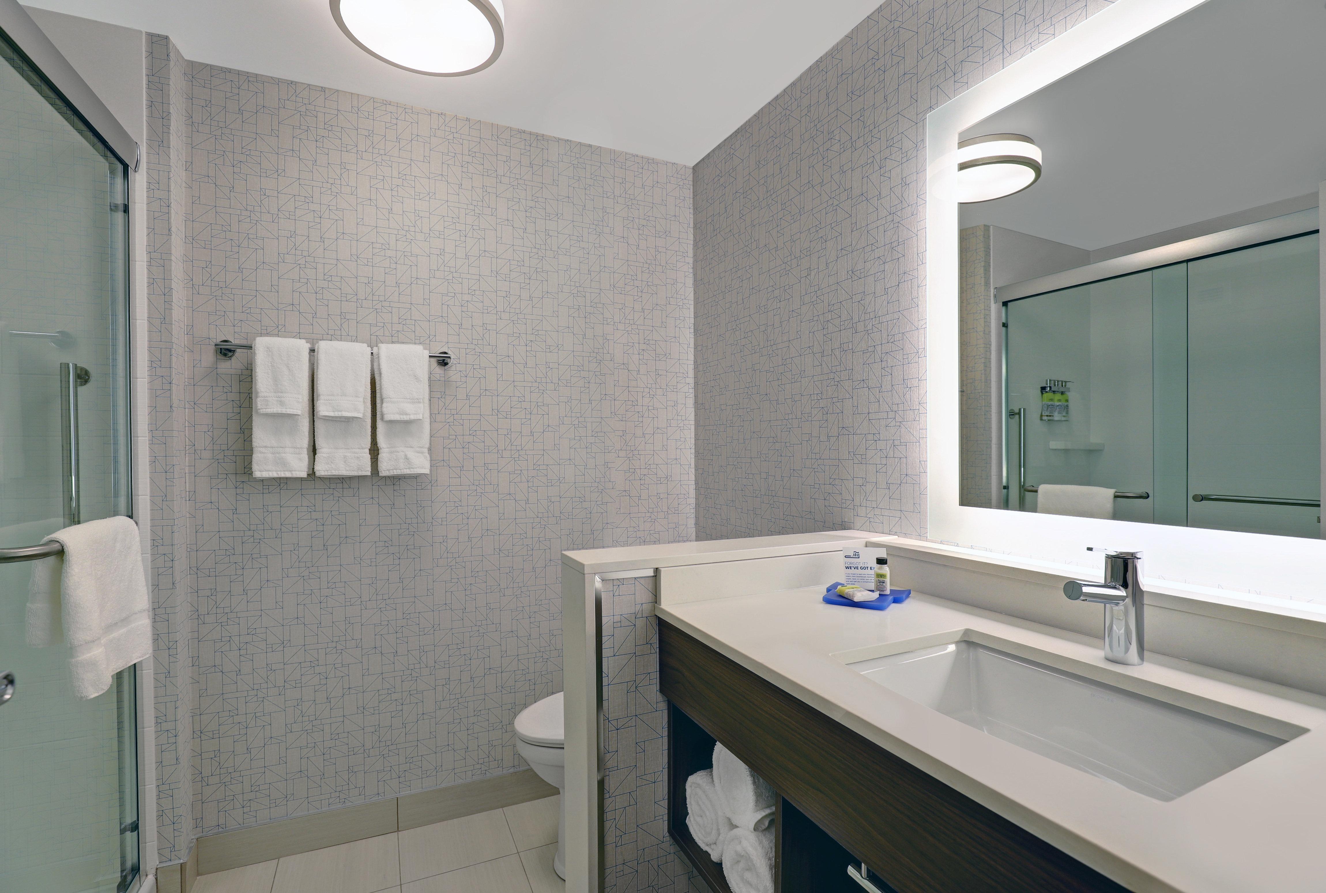 Holiday Inn Express - Kingston West By Ihg Exterior foto